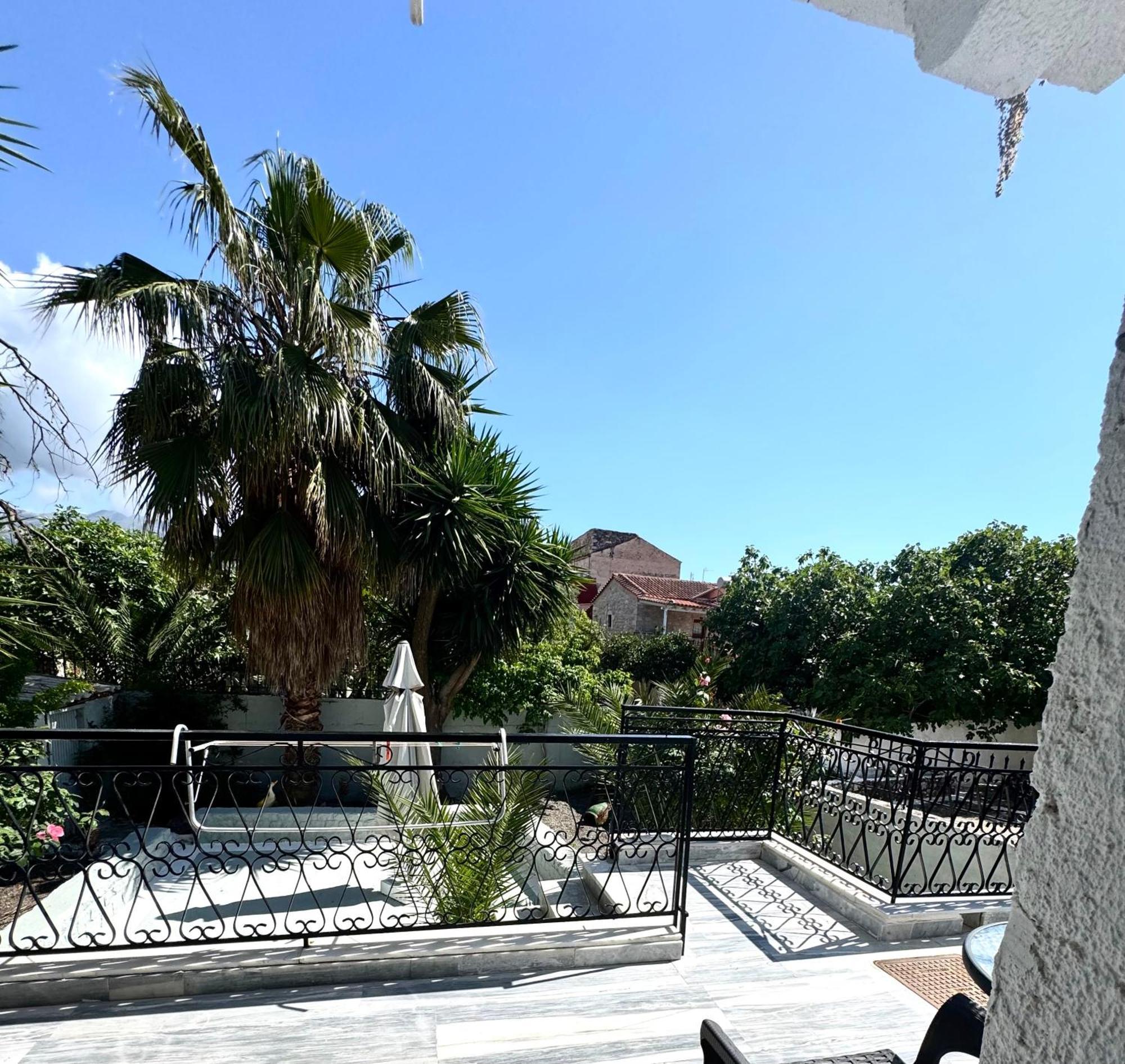 Mani Spot Otel Areopoli Dış mekan fotoğraf